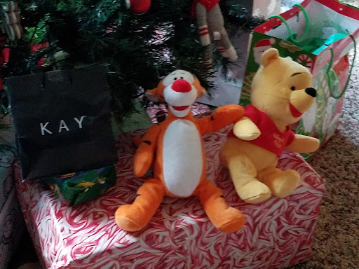 Jewelry Store «Kay Jewelers», reviews and photos, 3100 Main St #1160, Maumee, OH 43537, USA