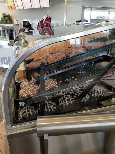 Bakery «Krispy Kreme Doughnuts», reviews and photos, 4302 Tacoma Mall Blvd, Tacoma, WA 98409, USA
