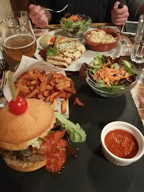 Hamburger du Restaurant La Mangoune à La Chapelle-Saint-Luc - n°5
