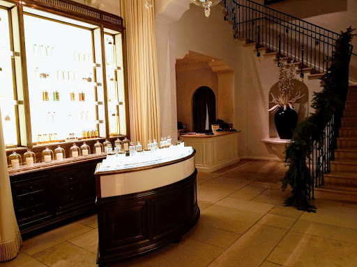 Clothing Store «Ralph Lauren», reviews and photos, 444 N Rodeo Dr, Beverly Hills, CA 90210, USA