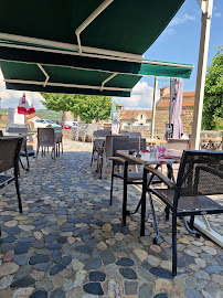 Atmosphère du Restaurant Auberge du Donjon à Polignac - n°3