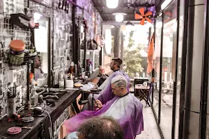 Hẻm Barber Shop (Tiệm Cắt Tóc) image
