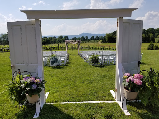 Wedding Venue «Faithbrooke Barn and Vineyards», reviews and photos, 267 Elgin Dr, Luray, VA 22835, USA