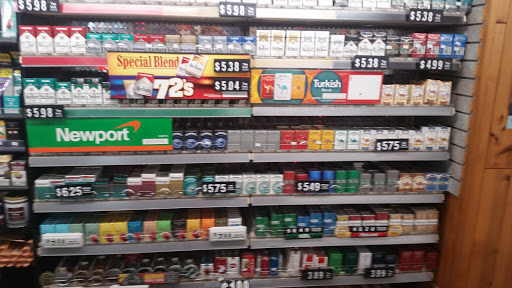 Tobacco Shop «In-n-Out Smoke Shop», reviews and photos, 10020 SW Beaverton Hillsdale Hwy, Beaverton, OR 97005, USA