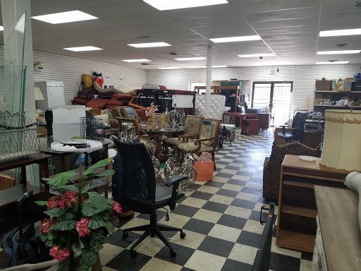 Thrift Store «Sun Rise Thrift Store», reviews and photos, 1880 S Havana St, Aurora, CO 80012, USA