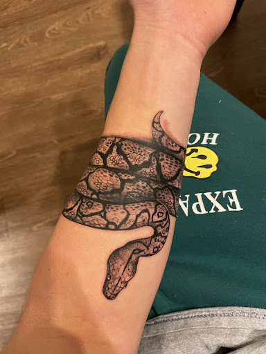 Tattoo Shop «Guru Tattoo Studio & Piercings», reviews and photos, 1271 Blue Heron Blvd, West Palm Beach, FL 33404, USA