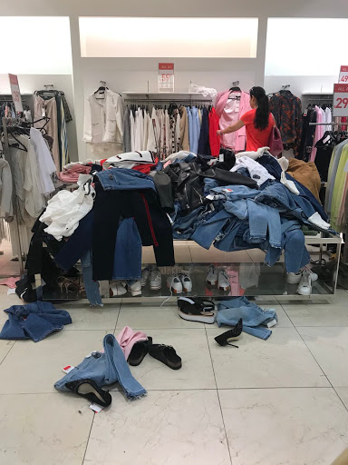 Clothing Store «Ross Dress for Less», reviews and photos, 2327 Street Rd, Bensalem, PA 19020, USA