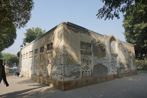 Tajjar Building larkana image