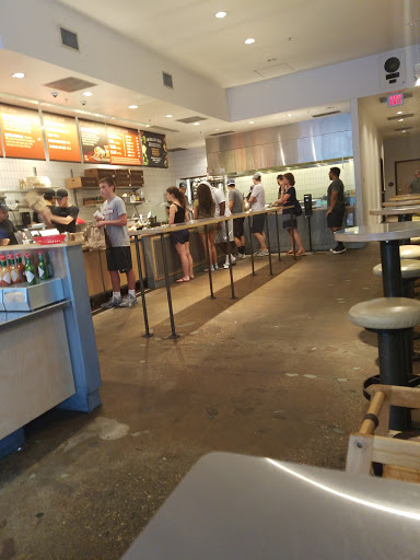 Mexican Restaurant «Chipotle Mexican Grill», reviews and photos, 93 Turnpike St, North Andover, MA 01845, USA