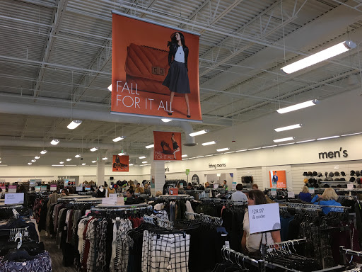 Department Store «Nordstrom Rack Crossroads at Eatontown», reviews and photos, 231 NJ-35, Eatontown, NJ 07724, USA