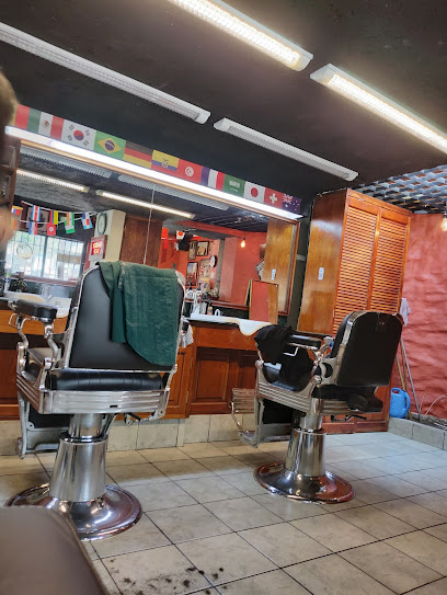 Le Parisien Barber Shop Las Aguilas