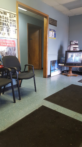 Tire Shop «Allied Discount Tire & Brake», reviews and photos, 2020 Staring Ln, Baton Rouge, LA 70810, USA