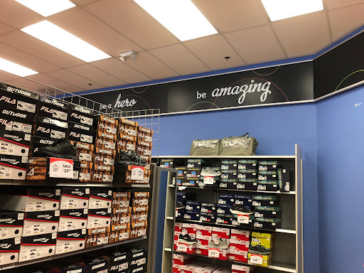 Shoe Store «Shoe Carnival», reviews and photos, 7085 Bakers Bridge Ave, Franklin, TN 37067, USA