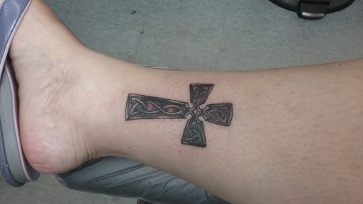 Tattoo Shop «Lost & Found Tattoo Co.», reviews and photos, 1828 E Michigan Ave, Ypsilanti, MI 48198, USA