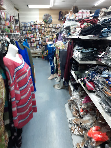 Cosmetics Store «E T Beauty Supply & Wholesale», reviews and photos, 7020 Fair Oaks Ave, Dallas, TX 75231, USA