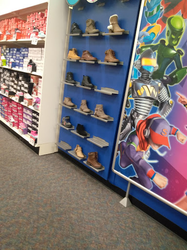 Shoe Store «Shoe Carnival», reviews and photos, 2633 Lakewood Village Dr, North Little Rock, AR 72116, USA