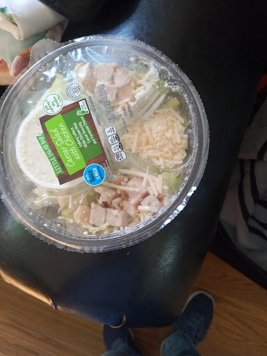 Liquor Store «Sixth Street Liquor Store», reviews and photos, 520 SW 6th Ave, Topeka, KS 66603, USA