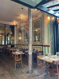 Atmosphère du Restaurant français Poulette à Paris - n°16
