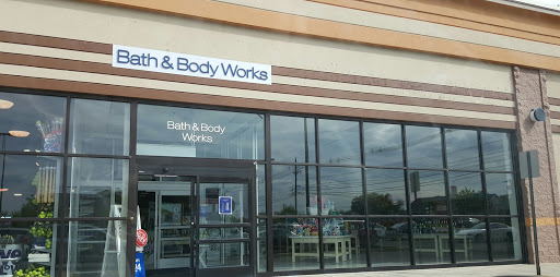 Beauty Supply Store «Bath & Body Works», reviews and photos, 4967 Stelton Rd, South Plainfield, NJ 07080, USA