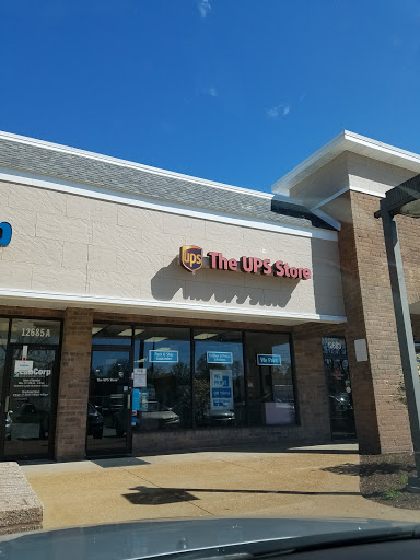 Shipping and Mailing Service «The UPS Store», reviews and photos, 12685 Dorsett Rd, Maryland Heights, MO 63043, USA