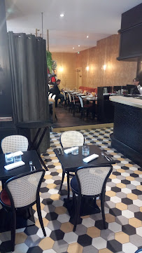 Atmosphère du Restaurant italien Fratelli Parisi.. Brasserie italienne à Lyon - n°6