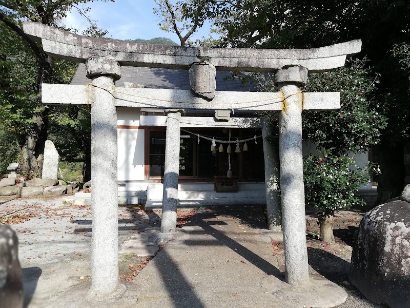 八幡上野神社