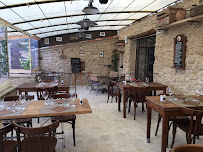 Atmosphère du Restaurant L'Auberge Provençale à Crillon-le-Brave - n°18