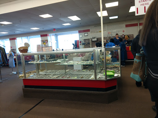 Thrift Store «The Salvation Army Family Store & Donation Center», reviews and photos, 605 S Opdyke Rd, Auburn Hills, MI 48326, USA