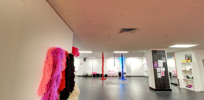 Reviews of Venus Starr's School Of Burlesque in Wellington - Dance school