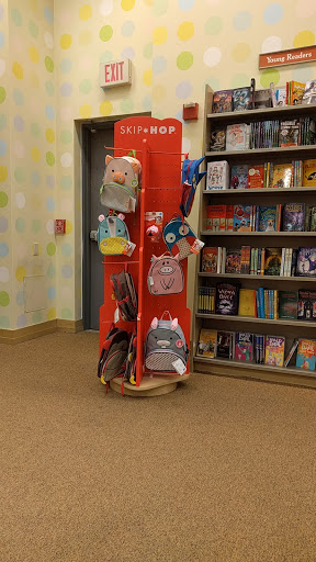 Book Store «Barnes & Noble», reviews and photos, 6646 Loisdale Rd, Springfield, VA 22150, USA