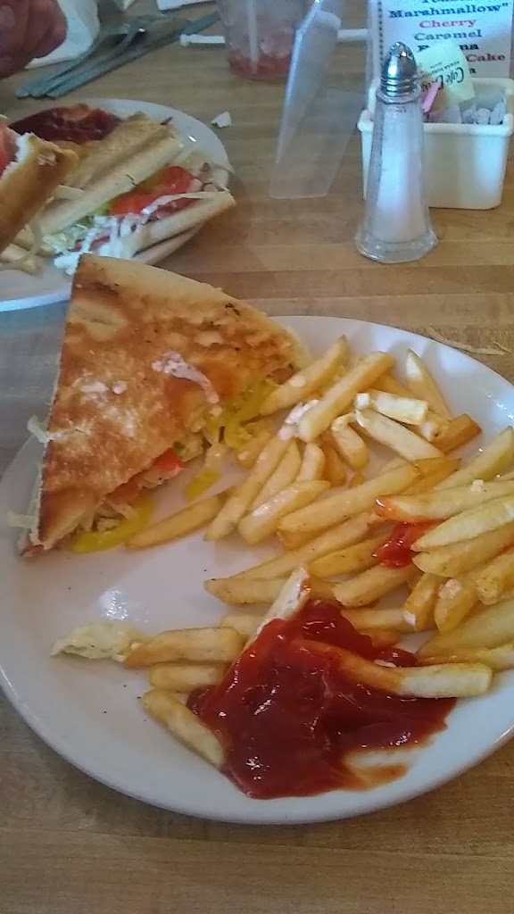 Bob's Place Restaurant 16049