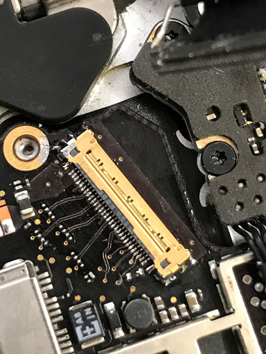 Computer Repair Service «iPC Repair - iPhone Repair • iPad Repair • MacBook Repair • Laptop Repair», reviews and photos, 106 Westheimer Rd a, Houston, TX 77006, USA