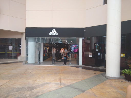 Adidas Outlet Cancún
