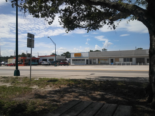 Coffee Shop «Dixie Cream Donuts», reviews and photos, 3210 Orange Ave, Fort Pierce, FL 34947, USA