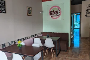 Mey's Bakery image