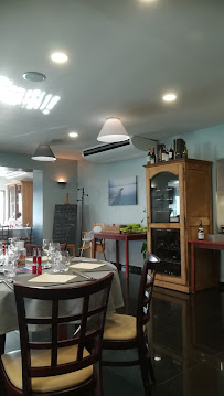Atmosphère du Restaurant français L'ESCALE RESTAURANT TRAITEUR à Prouvy - n°10