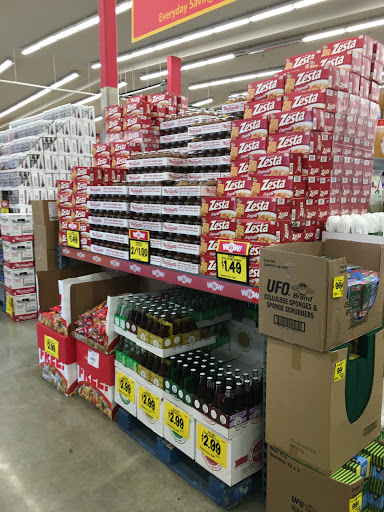 Grocery Store «Grocery Outlet Bargain Market», reviews and photos, 80 E Washington St, Petaluma, CA 94952, USA