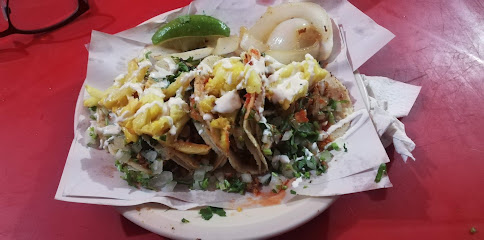 Armando Los Tacos - Zaragoza 221, Tajin, 93330 Poza Rica de Hidalgo, Ver., Mexico