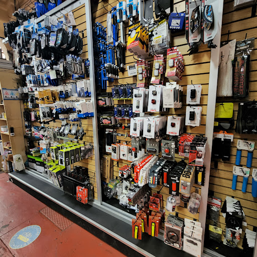 Bicycle Store «Tread Bike Shop», reviews and photos, 250 Dyckman St, New York, NY 10034, USA