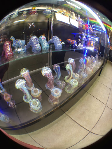 Tobacco Shop «Smokeyz Smoke Shop», reviews and photos, 410 Euclid St #7, Anaheim, CA 92802, USA