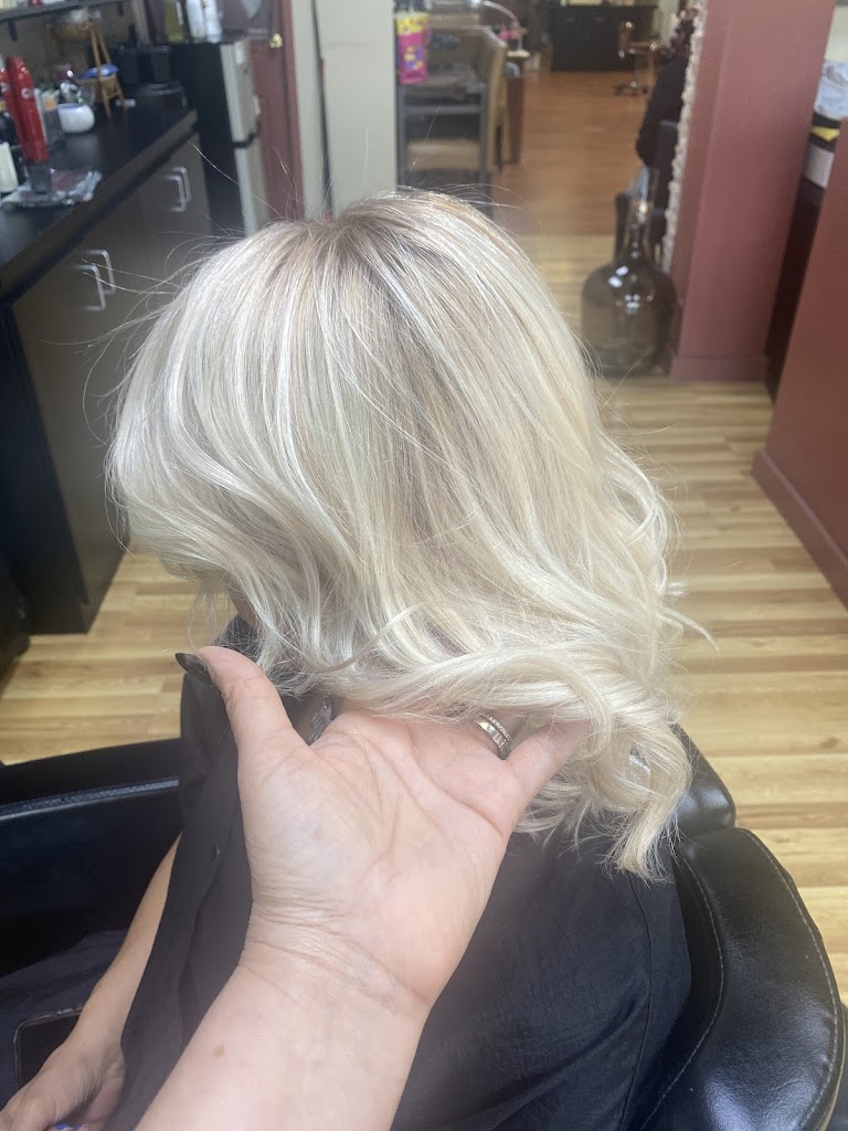 Gallery Beauty Studio 07011