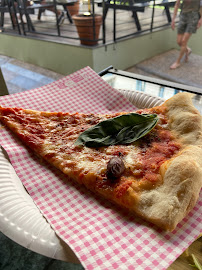 Pizza du Restaurant POCU PEZZU-Sur la braise à Ajaccio - n°2