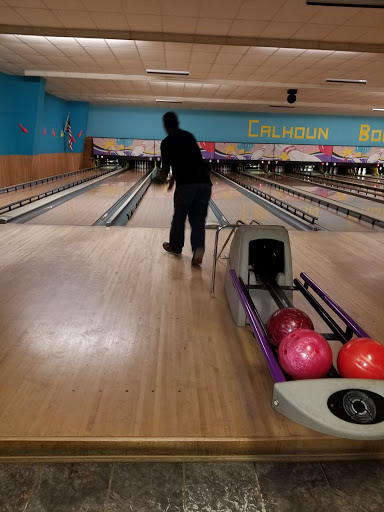 Bowling Alley «Calhoun Bowling Center», reviews and photos, 123 Columbus Cir NE, Calhoun, GA 30701, USA