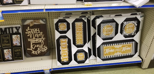 Clothing Store «Roses Department Store», reviews and photos, 50 Madison Square Dr, Madisonville, KY 42431, USA