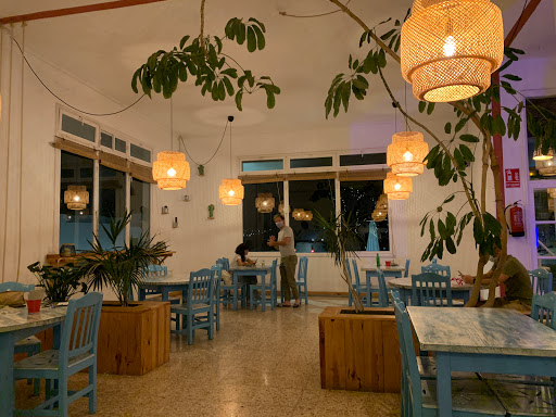 La Mar Café