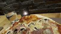 Pizza du Restaurant La Romanche à Le Bourg-d'Oisans - n°5