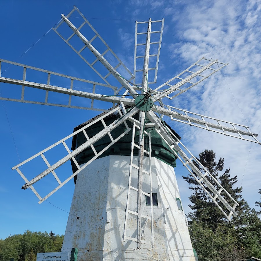 Davidson Windmill and Eskolin Log House
