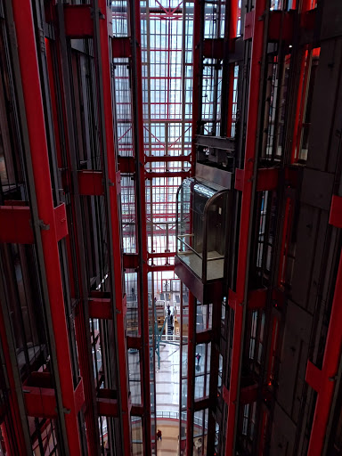 Shopping Mall «Atrium», reviews and photos, 100 W Randolph St, Chicago, IL 60601, USA