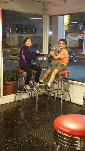 Ice Cream Shop «Scoops Ice Cream & Coffee», reviews and photos, 123 W Heron St, Aberdeen, WA 98520, USA