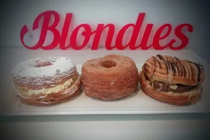 Blondies Hamburgers image